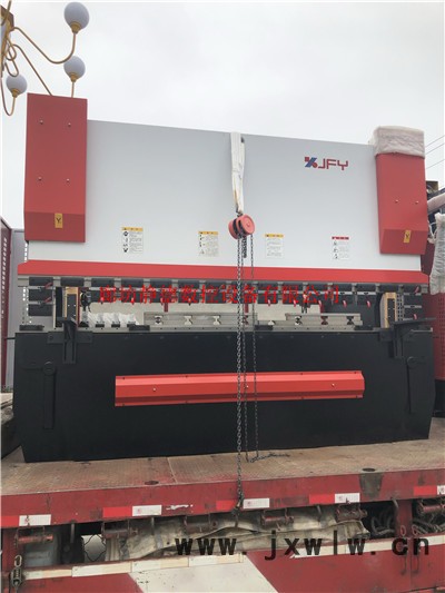 金方圓PR6C100T*3100 數(shù)控折彎?rùn)C(jī)