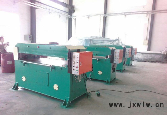 雙缸四柱液壓裁斷機(jī)直銷(xiāo)