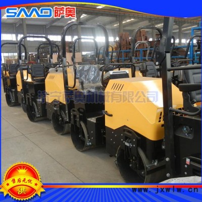 薩奧syl-900壓路機(jī) 豪華座駕雙輪座駕壓路機(jī) **研發(fā)生產(chǎn) 進(jìn)口發(fā)動機(jī) 進(jìn)口液壓系統(tǒng)雙鋼輪振動碾 瀝青溝槽專用