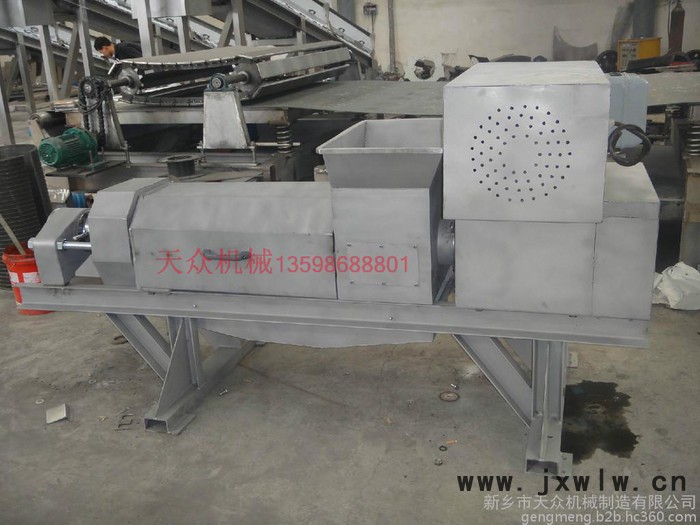供應(yīng)各種規(guī)格雙螺旋葡萄壓榨機(jī)用途廣泛、中藥草樹(shù)枝葉汁液分離設(shè)備