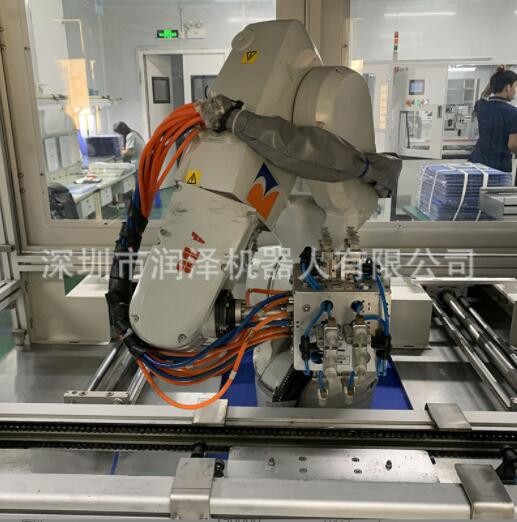 自動分揀機器臂 視覺移印鐳雕切割碼垛機械手工業(yè)智能設(shè)備廠家